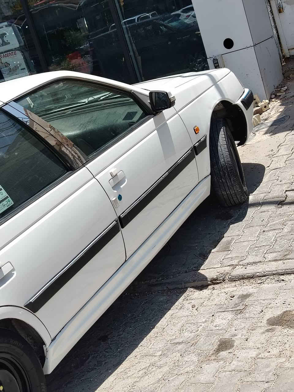 سلام عليكم بيجو بارص موديل2013 مكفولة من ضربه وصبغ فقط باردين شي قليل سيارة جديدة بمعنى الكلمة مكينه جديدة وكير جديد فرنسي تخم تاير كهربائيات كلها بلادي رقم نجف إنجليزي بااسمي هزه جديدة السعر 49 وبيها مجال للاستفسار***********
