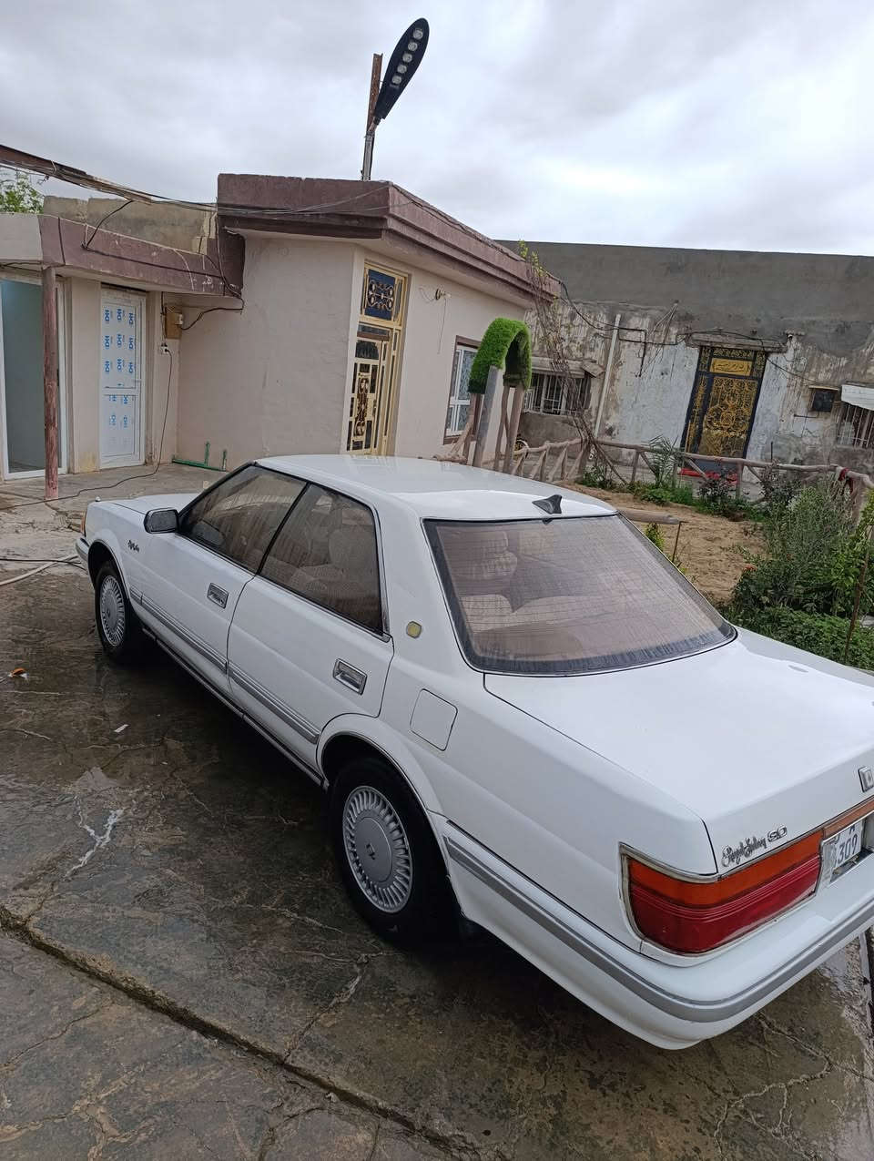 هارتوب مديل 1990سيارة مراوس بطه 
خير من الله تخم تاير حداديه كلهة كامله رقم نكليزي تحويل مباشر مكينه خير من الله  جديدة قبل شهرين شاديهة ***********
‏‪0771 753 1467‬‏صاحب سيارة
