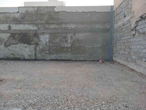 قطعه للبيع طابو مساحة ١٠٠ مربع عنوان حريه خلف دائرة كهرباء فرع عريض  هاتف *********** / *********** واتساب على كورك واتساب
