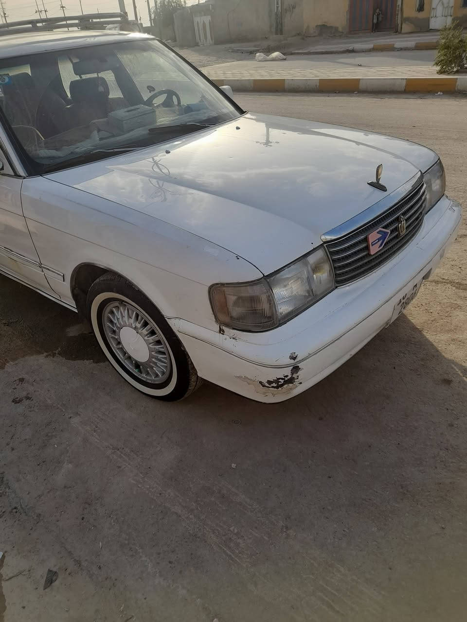 أرنب للبيع ايسر بلاد كفاله عامه من الضربه والصبغ بيها صبغ قليل موديل ٩٥رقم بابل انكليزي سنويه بسمي تحويل مباشر سيارة جاهزة من كلشي تبريد محرك كير حداديه العنوان ناصريه سوك الشيوخ السعر 
٧٠ ورقه بيها مجال قليل 
***********
