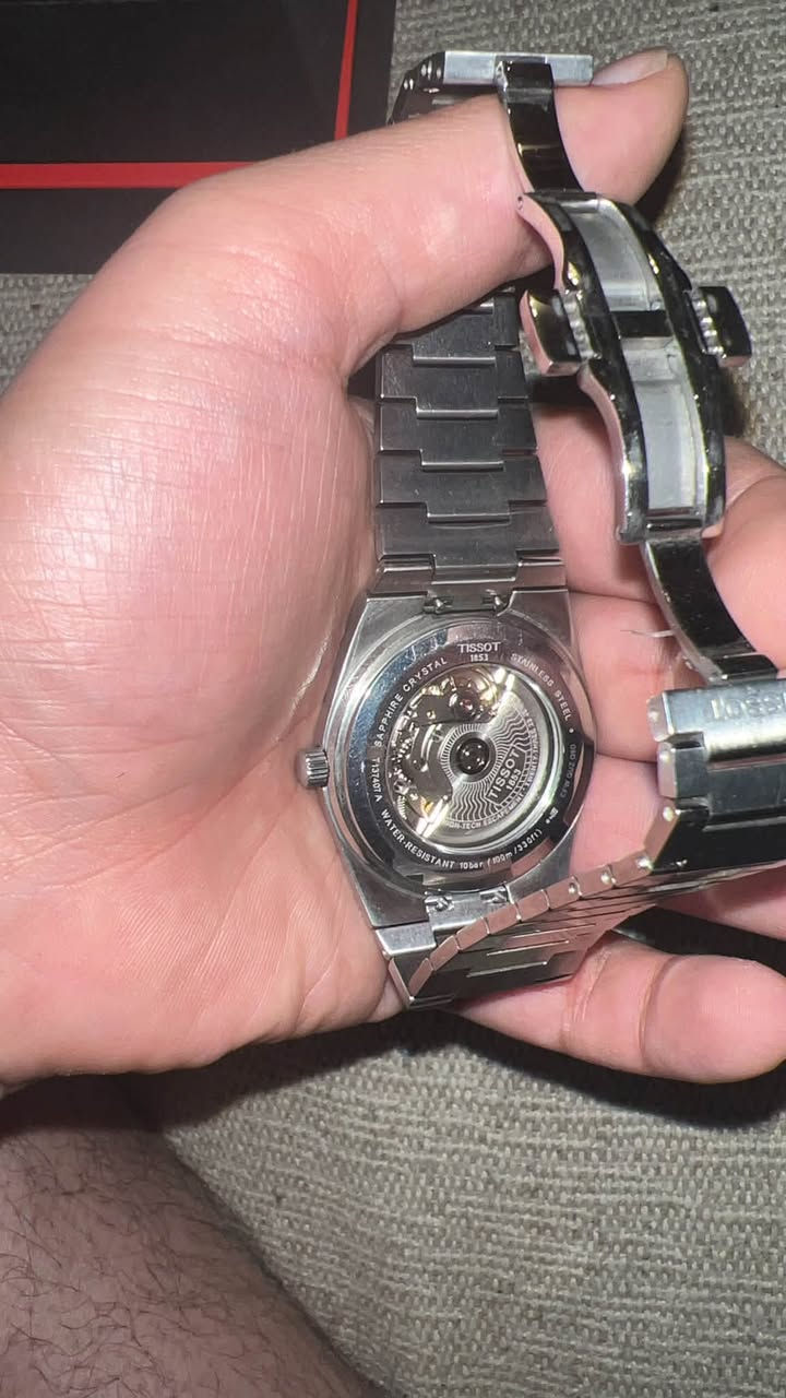 للبيع
TISSOT prx 
مكاني بغداد حي العدل 
***********
كارت الضمان موجود العلبه الاصليه موجوده 
سعر 550 وبيها مجال بسيط
