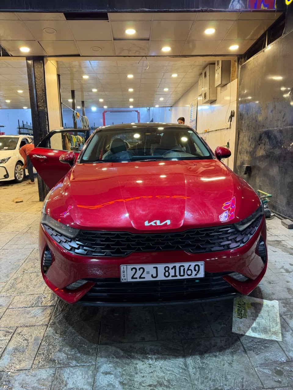 Kia K5 - خليجي

كي فايف 2023 

تشغيل عن بعد
محرك 2000دوش
توقف ذاتي
رادارات امامي وخلفي وجانبي
نقطة عمياء 
5 وضعيات قياده
دخول ذكي
مثبت سرعة 
شاشة كبيرة 
شحن لاسلكي 
هند بريك كهربائي 
بصمة
اشاير بلمري 
كامرة دواره
4 انضمة قيادة 
اوتو هولد 
ترحيب بل اليدات
كشنات كهرباء وتدفئه
ماشيه 82كيلو متر
رقم اربيل باسمي تحويل 
مكاني بغداد
الهاتف/***********
 السعر/ 203 $
