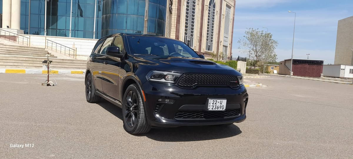 السلام عليكم ٠٠٠٠

دوج دورنكو RT  V8 5700 موديل 2023  بوليسي
 لون إسود  وارد امريكي 
 بصمة 
السيارة جديدة عدادها ٤٣الف مايل 
رقم اربيل باسمي هزه وفحص جديد 

حادثها جدا بسيط مثل مموضوح بصور

باب  خلف سايق 
 مبدل ابلاد نفس لون اصلي يعني امريكا اجت  وبنيد بدلته اصلي ابو فتحات للجماليه
المواصفات 
دوج دورانكو ٢٠٢٣ RT  
ويل كب حجم 20 مع طقم تاير  جديد
لايتات امامي زينون مع حاجب LED
بلوجكترات 

حساسات خلفية 
كاميرا خلفية اصل
دبل كزوز رياضي مع كزوز رياضي منظومة كاملة 
اشارات بالمرايا 
السيارة ويل درايف 
 
تحكم ستيرن جهتين متكامل امامي خلفي والبلوتوث والحاكية وتحكم الصوت
شاشة دشبول متكاملة لمجموعة من الايعازات وهذا معروف بالدورنكو 
منافذ ال USP , AUX  شحن لاسلكي 

مقاعد جلد ، الخلفيات VIP
٧ راكب 
٣ قطع تبريد
تحكم بالتبريد الخلفي منفصل
للاستفسار يوجد واتساب ع الرقم
العنوان بغداد الغزاليه  الكفائات

رقم صاحب  ابو امجد 

*********** 
.:: السعر270ورقه وبيه مجال السياره جديده اخوان باسم الله ماشاء الله بغداد, العراق
