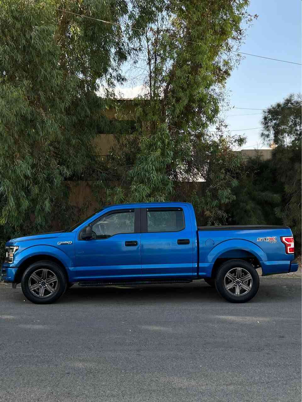 فورد F150 موديل ٢٠١٩ ماشية ٧٦  الف مايل سيارة 
دبل اكسل  دفع رباعي 4x4 شاشة جبيرة گير محرك مامفتوح تبريد كهربايات بشرط سيارة بيها ٥ قطعات بس بغ بدون دواخل بجم كبس ارباك ما طاك مكاني اربيل *********** واتساب
-------
فورد موديل ٢٠١٩ تةنها ٧٦ هةزار مايل رويشتوة مواصفات دبل اكسل 4x4 شاشة كةورة گير و مةكينة بةشةرت نةكراتةوة تةقةو رةقة و تةبريت و كهرابايات هةمووي بةشةرت سةيارةكة ٥ پارجةي بةس بةخة بةبي دةعم پيشي كةپسة ارباگي نةتةقية شوينم هةولير *********** واتساب أربيل, العراق
