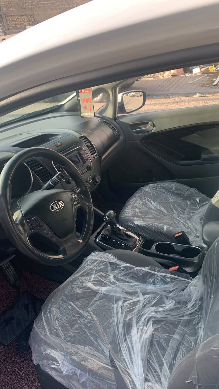 سلام عليم سيراتو للبيع موديل ٢٠١٧ خليجي بيه صبغ ربع البنيد وباب نصه مكينه ١٦٠٠ تحكم ستيرن أشاير بل مري حساسات السعر ١٢٢ ورقه مجال بصيط رقم أربيل الدولي 
مكاني النجف الأشرف للاستفسار ***********
