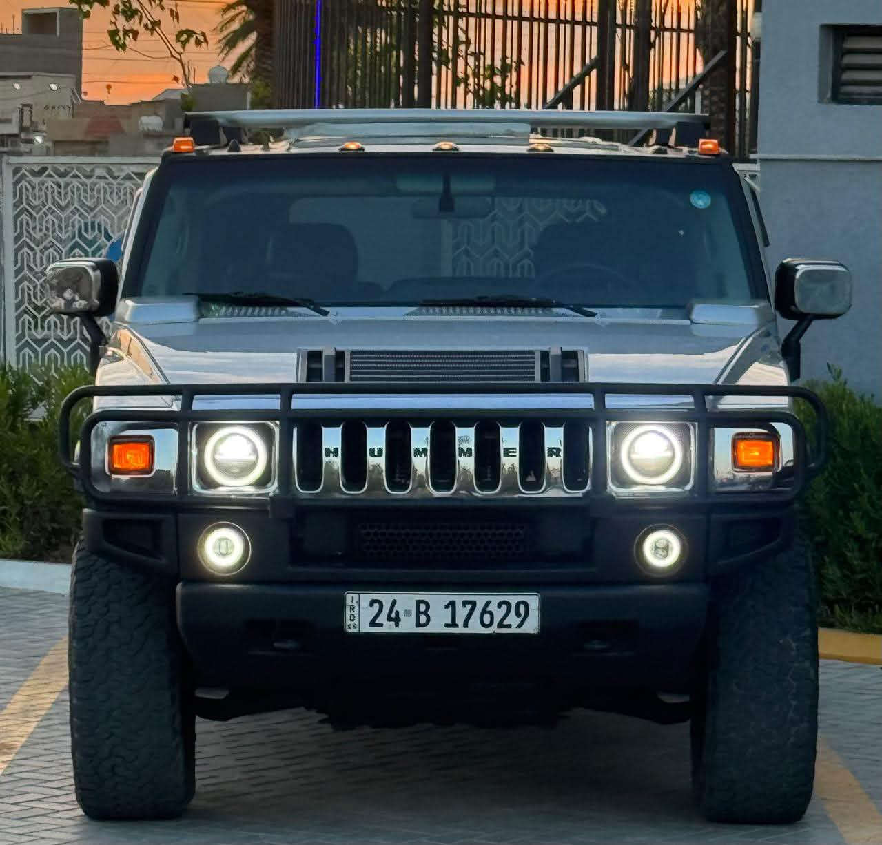 همر للبيع H2 موديل 2003
محرك V8  6100 سیاره جاهزة من كلشي تخم تایر  حدادية من طول الطول جديده اصلي وكالة 
 تبريد ثلج بمعنى كلمة 
بيها منظومة غاز 
درع امامي 
راكات قمارة
درع اسفل المحرك
داخل جلد
قماره اسود كنتارة 
خزن ميموري
مري كهرباء
شاشه تاب
كامرة خلفية
منظومه زینون
بك لايت حديث مال EV 
سیاره مصبوغة حزام جمالية رصاصي
كفالة من الضربة والحادث والعيب
رقم دهوك تريد تحويل او وكالة 
السعر المطلوب 175$ وبيها مجال 
للاتصال 
***********
***********
مكاني بغداد حي الجهاد الشراي يتصل
