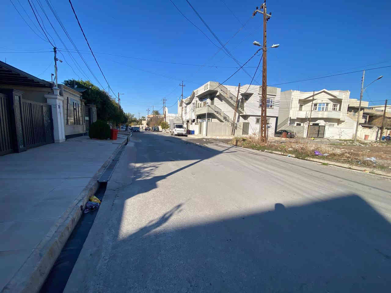 ارض للبيع حي النور 

المساحة 100 متر ركن واجهة. 10 متر 

السعر 160 مليون 

سند طابو ملك صرف شرط التحويل 

اتجاه الارض غروب 

شارع بعرض 15 متر 

للاستفسار اكثر مراجعة مكتب العمران سايدين التعليم
***********
***********
مكتب العمران للعقارات
