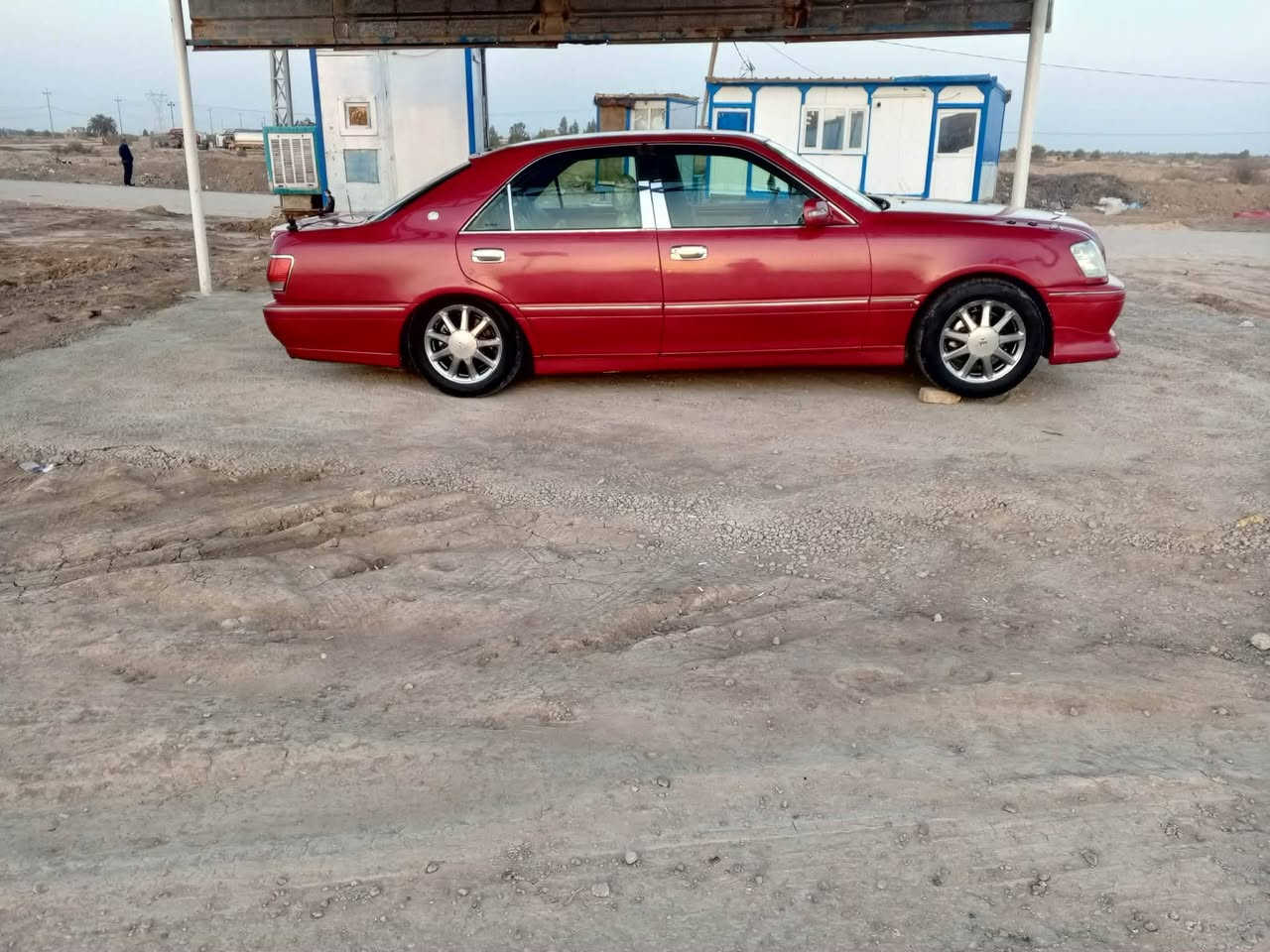 السلام عليكم شباب تيوته كراون موديل 2001رقم بصره تحويل ثاني يوم جاهزه من كلشي بكلايت ولايت كريستال أصل غرفه بيجي ويل نجمه أصلي 3دكم تبريد ثلج تحوير نجف فوك وجوه سنويه نافذه ال29 صبغه جديد للجماليه ومال جناي مكاني بابل/حله/قضاء القاسم والشراي بي خير ويدلل وهذا رقمي *********** واسف عل اطاله
