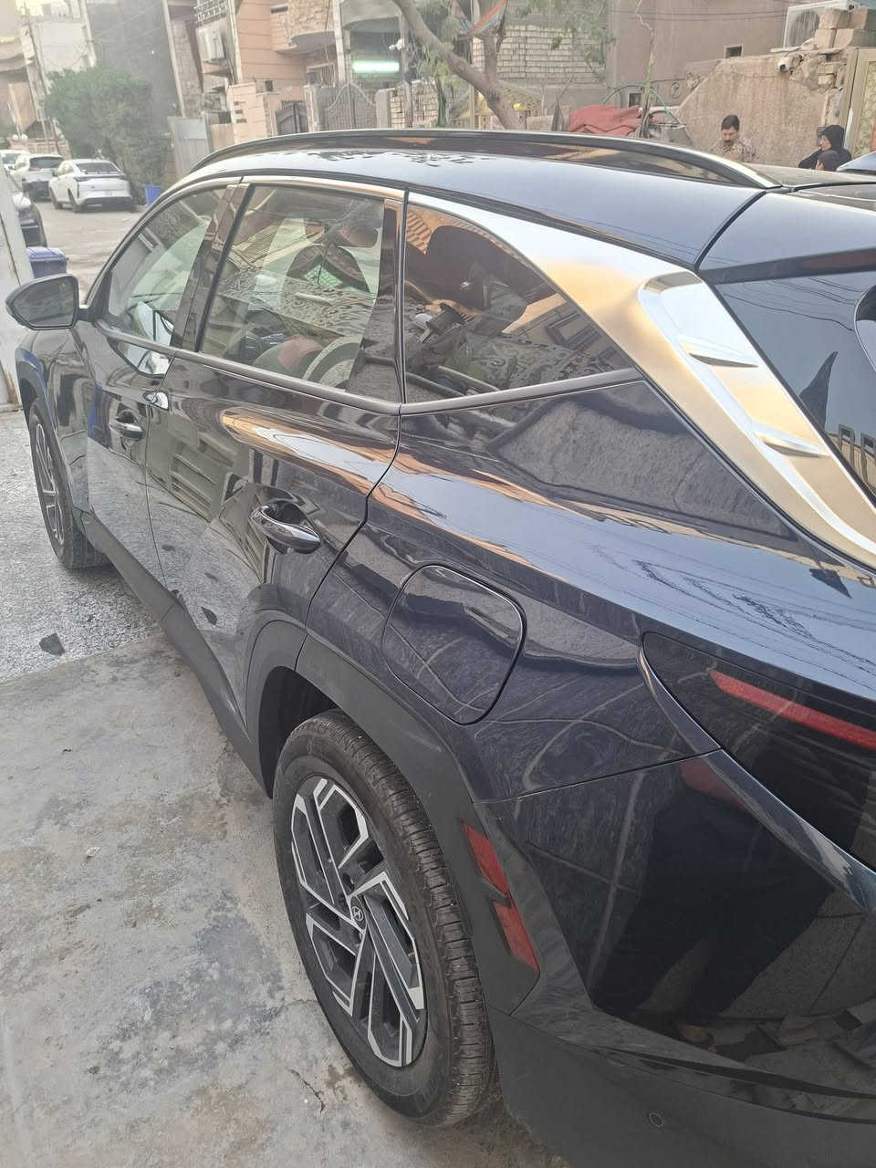 للبيع توسان هايبرد 2025 صور الحادث بالمنشور  مرقم بغداد بأسمي تحويل ثاني يوم لون حبري فول مواصفات اعلى فئة
بانوراما بصمة/تشغيل عن بعد 
كاميرات وحساسات 360 درجة
رادار امامي رادار جانبي 
تحديد مسار 
مانع انحداراوتو 
هولد هندبريك 
كشن كهرباء/كشنات تدفئة
تبريد قطعتين
 مود درايف
جنطة كهرباء
لايت زنون بلوجكتر زنون 
شحن واير ليس/شاشة كبيرة فول تحكم ستيرن/بلوتوث/AUX/منافذ USB/كاربلي/ويل كب مميز

سعرها 209 ورقة 
رقمي ***********
