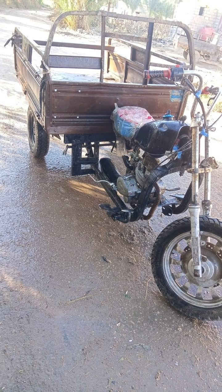 سلام عليكم ستوته للبيع كلك مكينه وشاصي لوك نضيفات مكان النجف حي الأنصار السعر 450وبيها مجال متواجد على الفيس +واتساب ***********
