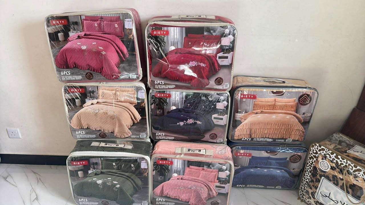 متوفر #فرشات نفرين باقي اخر قطع
للحجز والاستفسار مراسله الصفحه بيتكم ***********
