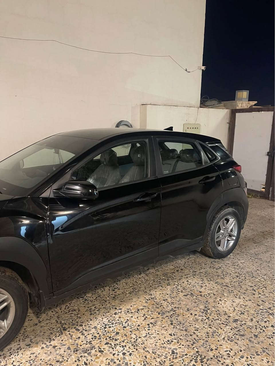 سلام عليكم 
هواندي كونا 2022 رقم بغداد بسمي بيها قطعة وحدة بنيد مبدل ومصبوغ سعره ب153$ وبيه مجال رقم بغداد هزة جديدة
المواصفات : /المحرك 2000 دوش المرغوب/گير AT المرغوب /تحكم ستيرن/ عداد سرعه الكتروني /ويل كب حجم ١٨ الكبير/ مود درايف / مانع انحدار / مانع انزلاق / رادار اوتو بريك / رادار تعديل مسار  / شاشة كبيرة كار بلي/ تبريد بيانو / LED امامي / LED خلفي / منظومة زنون / / تخم تاير جديد /دسكات الاصلي وكالة جديد ماشيه 70 الف 
هواي مواصفات بيها سيارة اقتصادية بالبانزين حيل وكلشي ما ناقصها تحويل ثاني يوم *********** الفلوجة, الأنبار
