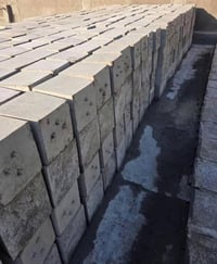 توفرت كميات كبيره من الصبات الخاصه بتثبيت هياكل الطاقه الشمسيه☀️  صبات...