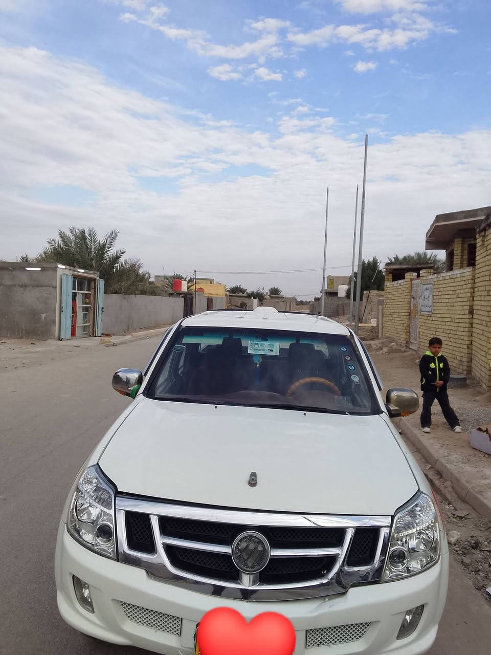 سلام عليكم سيارة فتون للبيع المواصفات كير مكينه شرط بل كارتون مكفوله من دعاميه لدعاميه دواخل كارتون السعر 50 لمكان لناصريه الهاتف ***********
