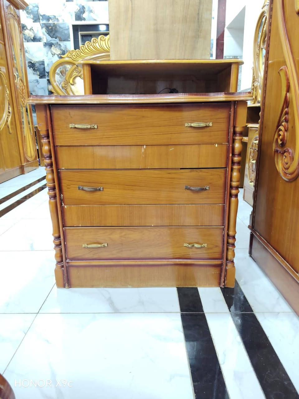 غرفه توج صاج عراقي نظافه فول كامله مع الدوشك السعر 775 بي مجال العنوان الرمانه البوعبيد للستفسار *********** واتساب
