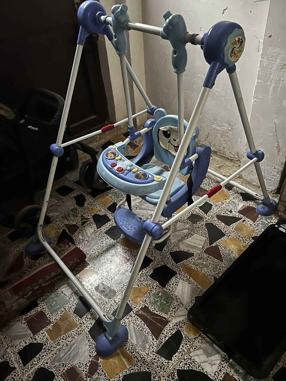 السلام وعليكم للبيع المرجوحةًسعرهةً40
والعربانه سعرهة 50 مكاني زعفرانيه 

للاستفسار ***********
