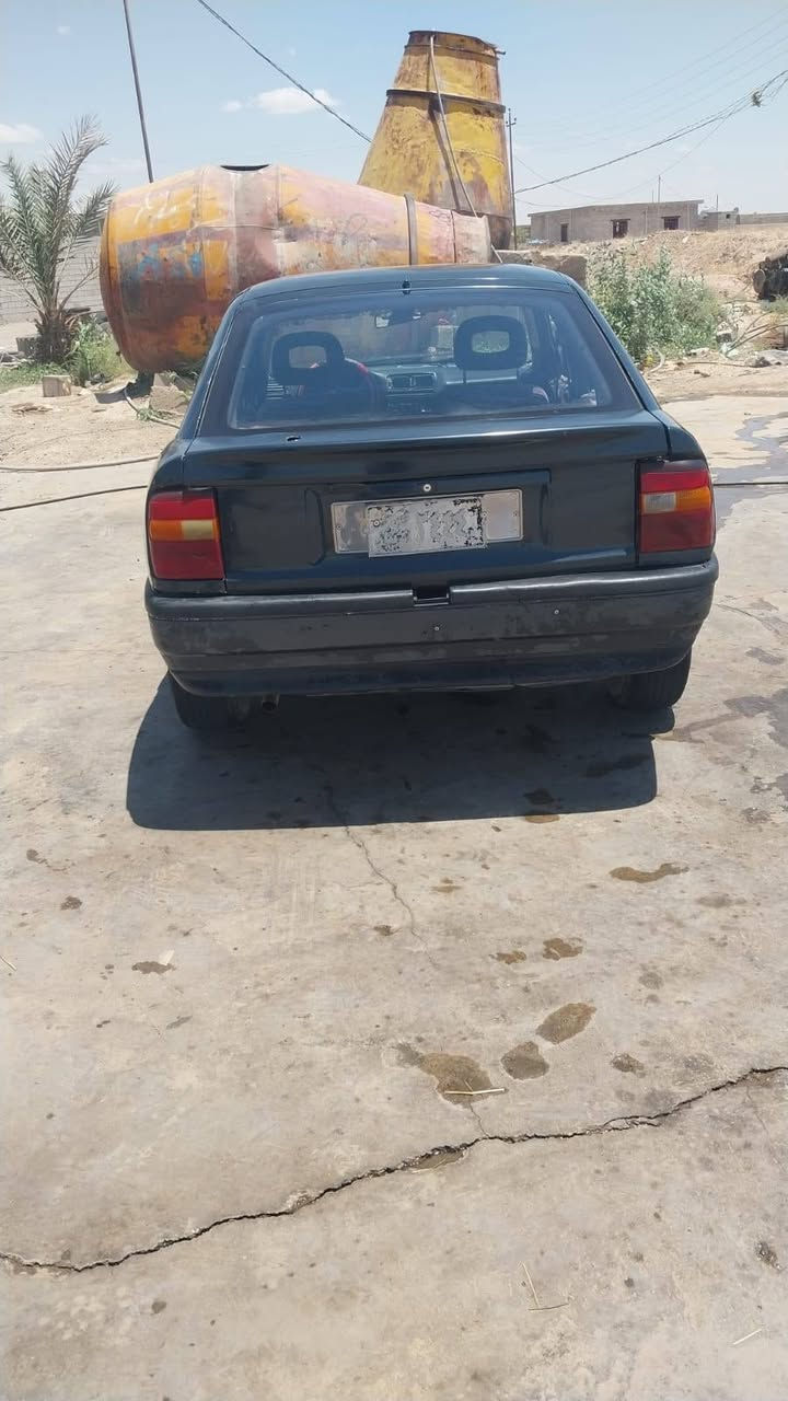 السلام عليكم اوبل مديل 92 جديده كهربائية دوشمه فيتره ماتعوزه شي تحويل مباشر من راعيه الشرعي السعر خاص ***********

