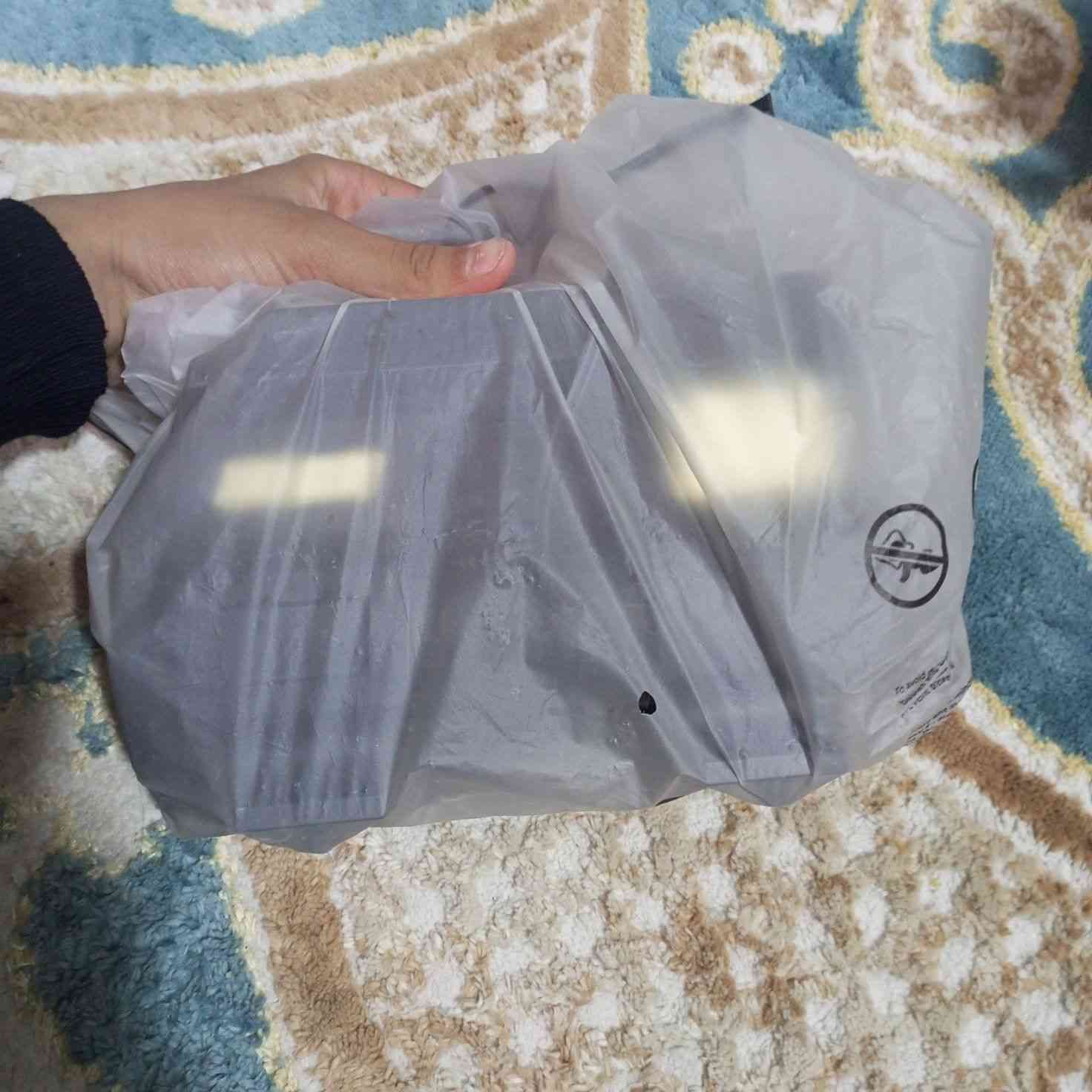 للبيع منفاخ تاير باله جديد بالكارتون سعره ٢٥٠٠٠بالکوفه قرب الکورنیش @للاتصال ***********
