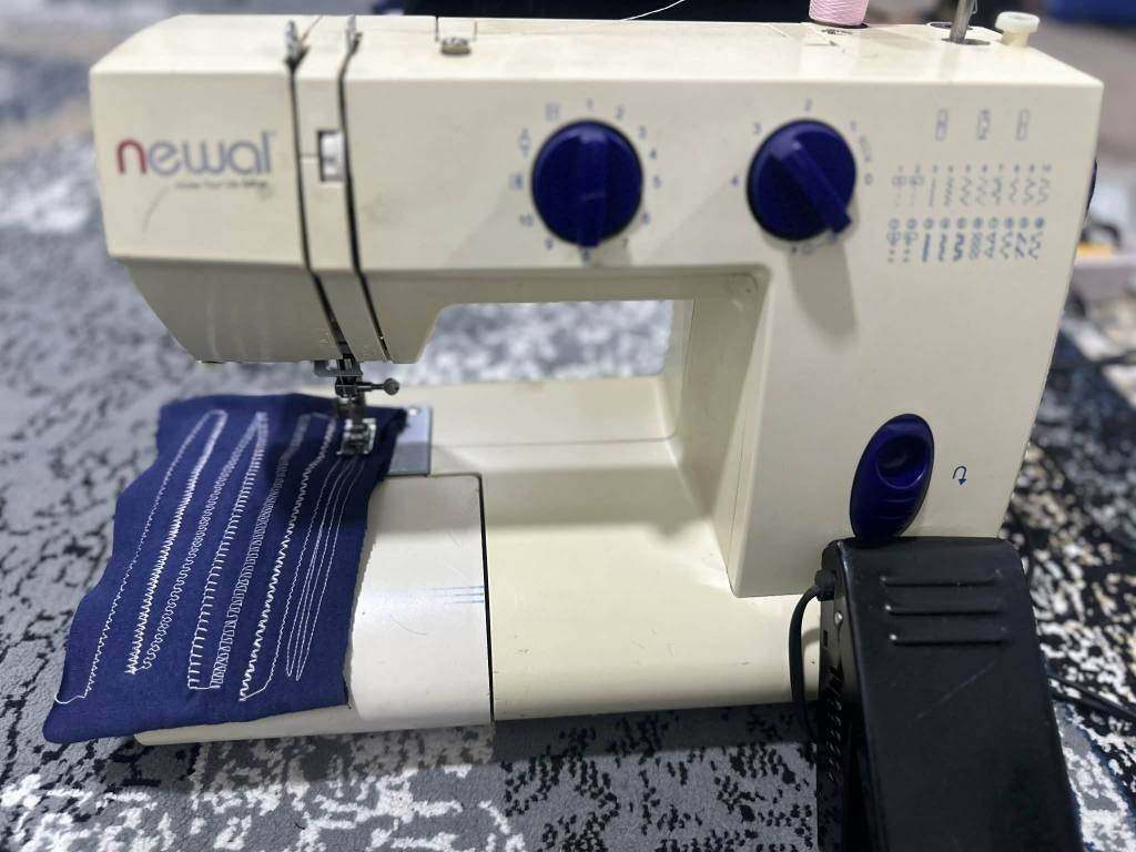 سلاو مەکینەکەی زۆر خاوێن نەخش و ئۆڤەرو ڕاستە درومان کونە قۆمچە دەکات 
بەشەرتی بیعەیبی
تەنیا پارەی مەکینەکەی پەپولە نرخی ٥٥ یە ک تۆز مەجال سلیمانی
گەیاندنیشمان هەیە السليمانية, العراق


**إذا كنت صاحب هذا الإعلان وتريد حذفه لأي سبب، رجاءا أرسل رسالة إلى الدعم الفني**