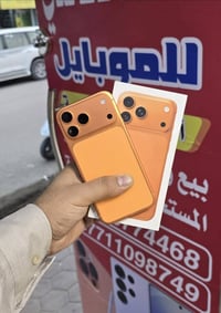 آيفون ١٧ برو ماكس • بطارية ١٠٠% • شحن ٧٠ مره