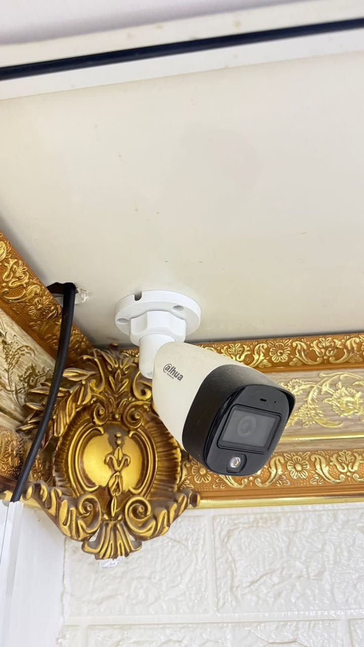 كامرات عدد ( 7 ) صوره وصوت مع الجهاز والوايرات ممدوده  بداخل وخارج البيت


**إذا كنت صاحب هذا الإعلان وتريد حذفه لأي سبب، رجاءا أرسل رسالة إلى الدعم الفني**