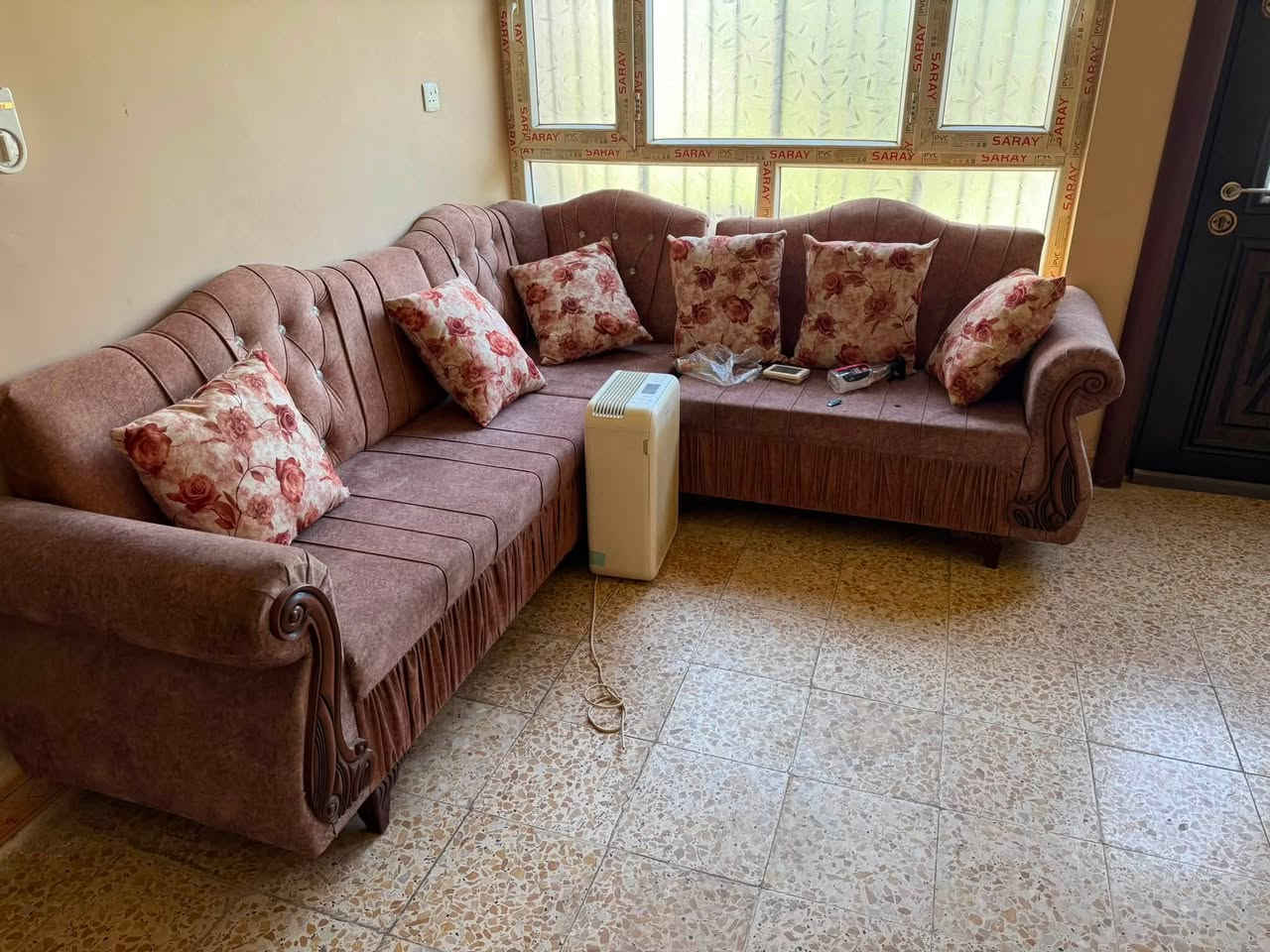 سلام عليكم غراض للبيع حاليا متواجد


**إذا كنت صاحب هذا الإعلان وتريد حذفه لأي سبب، رجاءا أرسل رسالة إلى الدعم الفني**