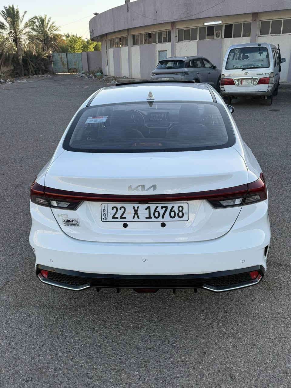 السلام عليكم kia k3.2025
سياره موديل 2025 جديده استخدام شخصي ماشيه 10 الف فقط السعر ١٣١
فول مواصفات 
بصمة 
فتحه 
حساس امامي خلفي
تحكمات فول
4 وضعيات قياده
كراسي جلد 
اوتو هولد
سايد بريك بصمة

سياره اربيل باسمي تحويل حاضر مناقصه اي شي تبريد ثلج
بيه طخه بسيطه بل بنيد فقط بدون اي ضرر  

السعر 131$
 مكان السياره بغداد العامرية
هاتف/ ***********
