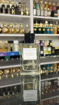 مجموعة عطور • ماركات • سعر تحت الصورة