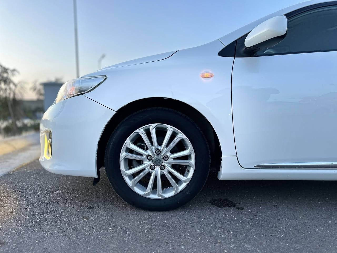 السلام عليكم.
كورلا2013خليجي بوضع الزيرو
السياره جديده خلاص عده اربع اصابع بارد 
السياره جديده جديده لوك
المواصفات 
كشنات جلد 
داخل صاج 
محرك 1600 
تحكم استيرن 
حساس بلادي 
ويل 16 
سبيره منازل 
رقم اربيل هزه وسنويه جديده 
رقم صاحب السيارة 
***********
