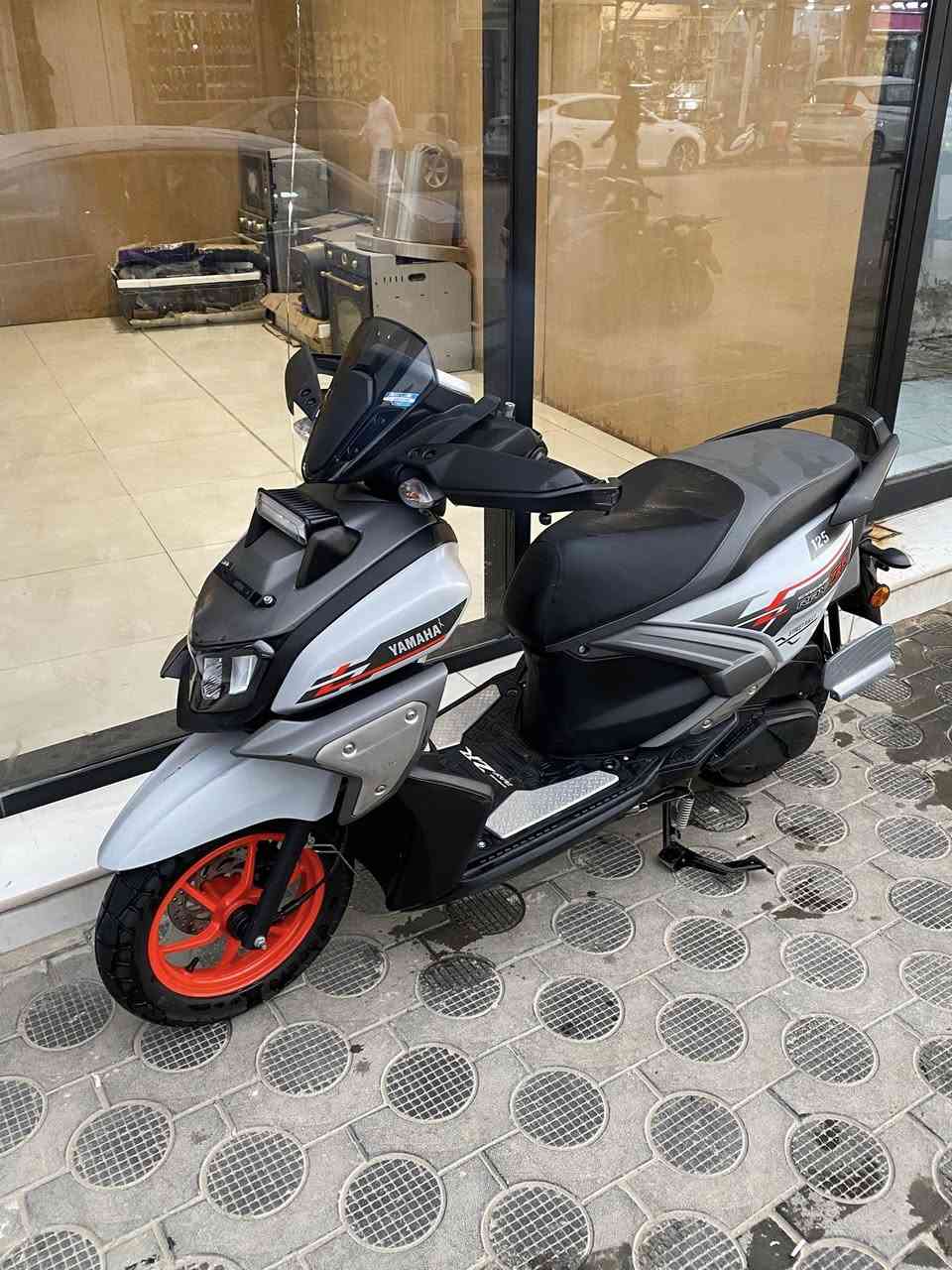 زت ار ٢٥ دراجه نضيفه كلش وياها دوسه وكاعيه وغراضها كامله استفسار اكثر اتصل ***********
