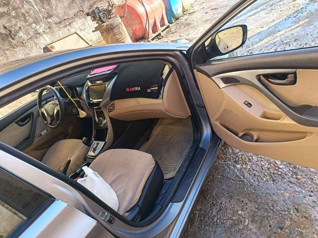 مكلف بالنشر النترا خليجي موديل 12 محرك 1800 فول عدا البصمة السعر شدة وبيها مجال سونارها وياها موجود وباقي التفاصيل الاتصال على راعيه *********** ابوعباس
