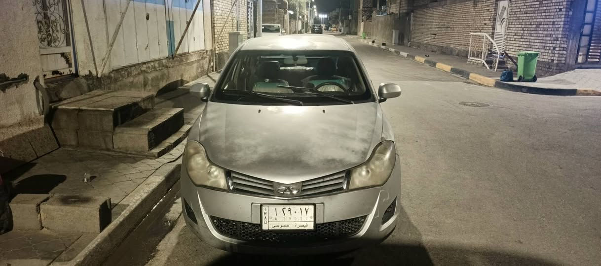 شيري فلاوين 13 كفالة عامة فقط بيها خياسات دواير تخم تاير جديد محرك جديد توني ذبيتة صارلة شهر محرك اخرس حدادة دواخل بلجيس تبريد ثلج تدفئة شغال كلشي بيهة على البلاد  شاشة تاب سيارة ماشية 160 رقم بصرة اليف سنوية نهاية ال27 
السعر 32 بيها مجال 
البصرة الزبير
***********
