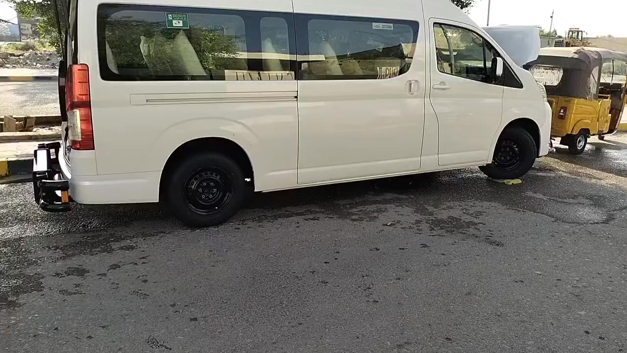 السلام عليكم سيارة للبيع هايسه أم بوز موديل 23الاستفسار الاتصال على الرقم ***********
