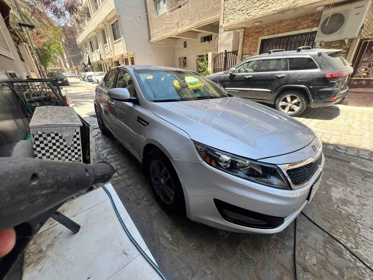 اوبتما رقم بغداد رصاصي للبيع ٢٠١٣ 

ماشيه ٦٤ الف ميل

المواصفات تحكمات سترين  اشاير بلمري الكشن بي مخده كهربائية والكاعيه جلد  والتاير السبير ويل ١٦ وياهه

السياره بيهه بارد بالجاملغ الامامي  والجاملغ الخلفي حار ومصبوغ. وبيهه بارد باببين 

السياره مسويلها. ادامه كامله من غرفه احتراق مبدلهه دبلات جديده موبز. راديتر جديد اصلي وكاله قايش محرك باتري ايسن ياباني اصلي جامات مازدات إماميه جديده اذاين محرك دهن كير فلاتر كلهن مبدلهم مال بانزين وشوته وتبريد ومسويلهه سيرفس كامل مابيهه اي نقص 
 
السعر 120بيهه مجال بسيط


**إذا كنت صاحب هذا الإعلان وتريد حذفه لأي سبب، رجاءا أرسل رسالة إلى الدعم الفني**