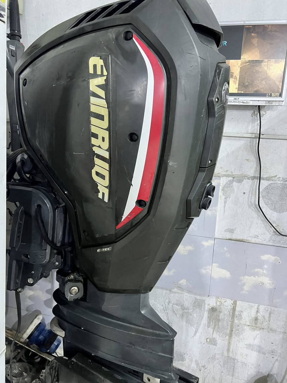 سلام عليكم مكينه جيتو افرود امريكي  ١٥٠ احصان المكينه مشتغله ٩٠ ساعه مديل ٢٠١٤ المكينه جديده كلش تجي يده ابلادي سعر ٥٠ ورقه وبيها مجال المو شراي لا يدخل بدون احراج اخوان وتصال فقط رقم ***********
