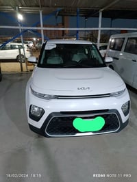ابيض • ٢٠٢٢ • محرك ١٤٠