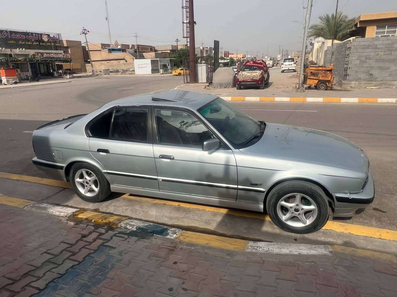 مكان بغداد الشعب 520 الحجم سياره كفاله عامه بالصبغ جمالي *********** السعر 85 وبيها مج الموديل 94
