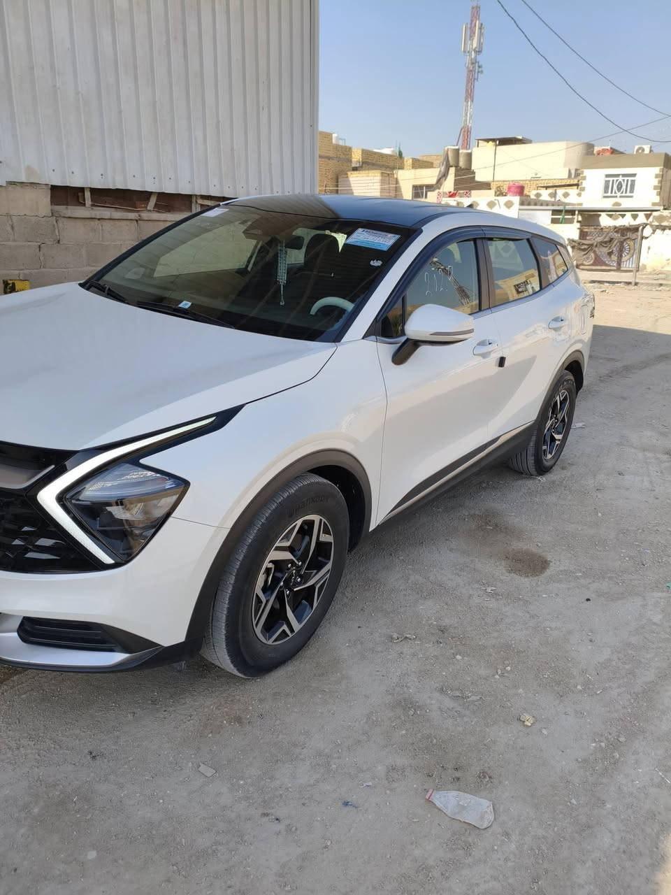 السلام عليكم رمضان كريم
للبيع سبورتج موديل 24 وارد كوري
 غاز بلاد دخول جديد حره بسمي بدون رقم تترقم جميع المحافضات مكفوله كفاله عامه ماشيه 12 فول مواصفات للاخير عد البنراما مايحتاج اذكر المواصفات معروفه وموضحه بلصور السعر 205 وبيه مجال قليل مكان السياره ناصريه مركز المدينه للاستفسار الاتصال او 

واتساب ***********
