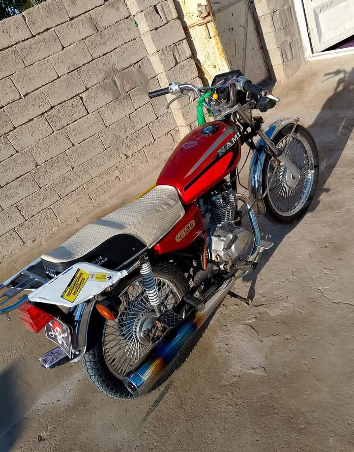 للبيع دراجه أربعه كير محرك مفتوح مره وحده مجفت جديد أوراق اسكنر
شلعه فول السعر 400وبيه مجال ***********الاستفسار
