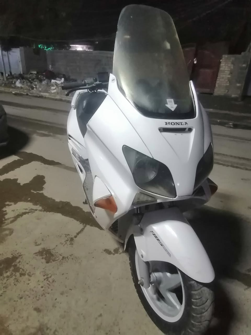 سلام عليكم اول شي اكو نقليات  فورزه صفر ٦ كفاله عامه بيه اوراق سعر ٦٠٠ وبيه مجال مكان بغداد
 حي اور ***********
