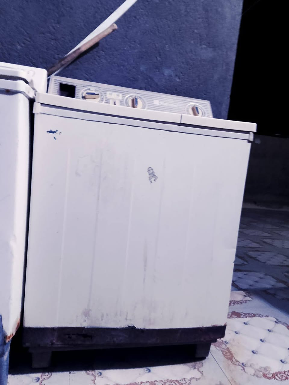 غسالات عدد ثنين شغالات الوحده ع 15 تشتغل بس التشغيل بس ماينشفن مكان  ابي الخصيب كوت الضاحي قرب كبه ابو جوزي ***********
