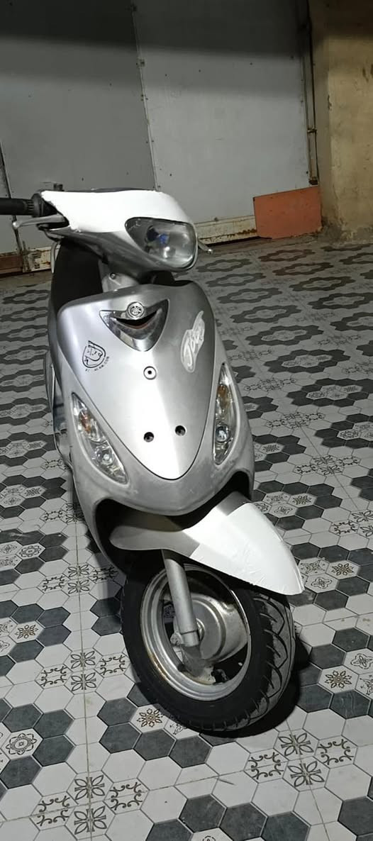 سلام عليكم ماكس منغولي للبيع حاويه طالعه م معرض الزيتون دراجه اي نقص م بيهاا بلاد بلاد بلاد كلشي شغالل مكاني الاسكان و باقي تفاصيل ع هاذ رقم فقط واتساب 
0776 347 2129
