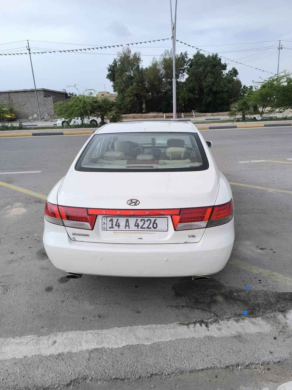 أزيرة خليجي فول مواصفات  خليجي كفالة عامة من الحادث والصبغ والمحرك والگير محرك (3.300) مامفتوح طخم تاير حدادة جديدة تبريد ممتاز منظومة زنون عالي ناصي اصلي رقم دولي جديد بأسمي تحويل مباشر موديل(2006) بيع او مراوس البصرة متواجد واتساب (***********) السعر (95)
