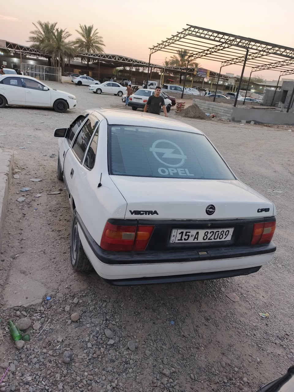 السلام وعليكم
رقم الانبار سنويه لل  30 

كير ومكينه جدد 

كل الكهربائيات شغاله 

لايت زينون عالي ناصي

الصدر جديد ماتسمع الطسه

باور استيرن استيرن مي مشط جديد 

الموديل 1990  امحدثه 1994

حجم المكينه 20 بشارع طلقه

المكان سامراء المقدسه

السعر 33 بي مجال للشراي 

النقص البيهه بس ادراين شفتات قطعتين 

وعمبار ابريك بس غير هاذه ماكو 
الرقم ***********

