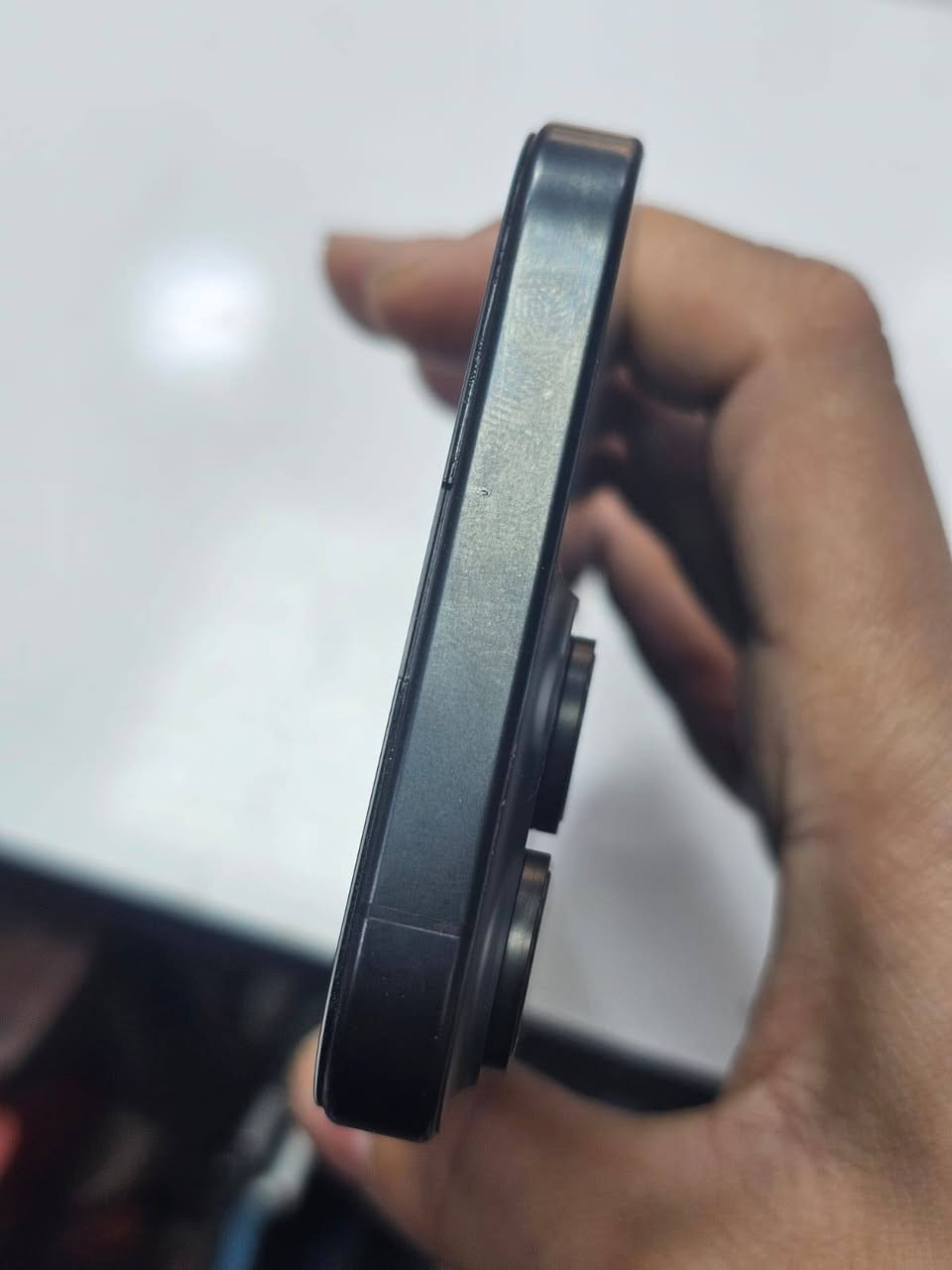 آيفون ١٥ بروماكس نضيف مبدل شاشه السعر ٧٥٠ ألف ناصريه مركز موبايل ***********
