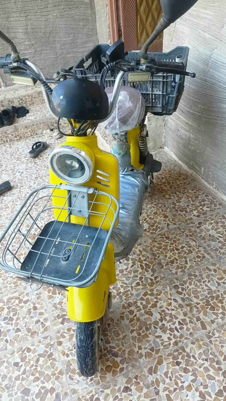 ً
مكلف بالنشر دراجه شحن البيع  
سعر 150 ألف 
اتصال ***********
