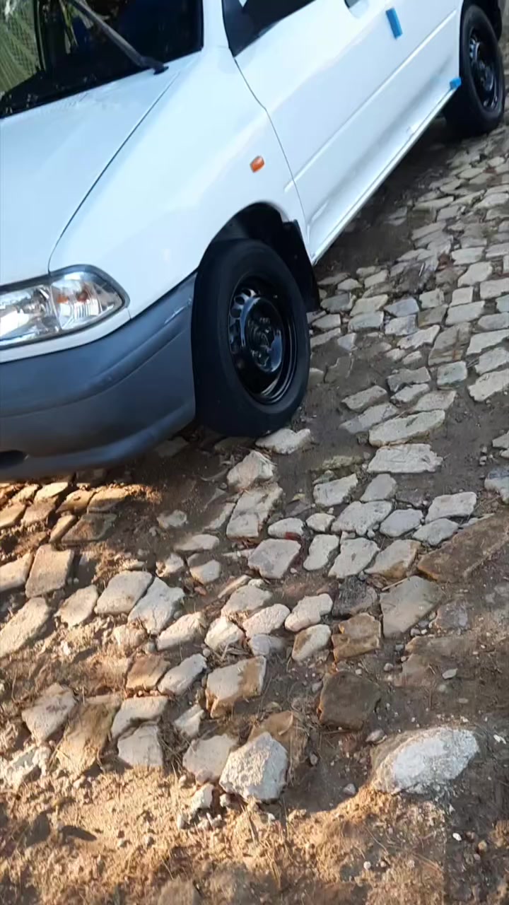 السلام عليكم. 24. قادسيه دولي تحويل مباشر جاهزه بسمي.  دوشمه. تخم تاير.   كفاله من الصبغ شرط بيه تلحيظات بسيطه.  تفاصيل اكثر خاص.  ***********
