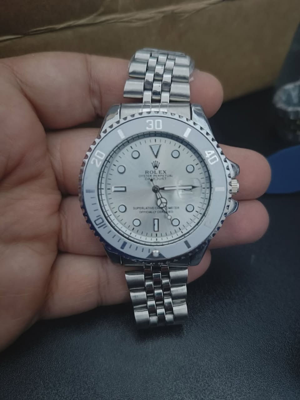 ساعات عدد 9 قطع البيع شلع خلي السعر بما يرضي الله وتدلل للعلم 6 منهم جدد ممستخدمات


**إذا كنت صاحب هذا الإعلان وتريد حذفه لأي سبب، رجاءا أرسل رسالة إلى الدعم الفني**