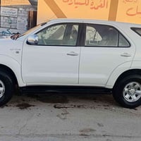 للبيع فورد جنل ٢٠٠٧ السياره جديده داخل خارج بدون ضرر  ٤ سلندر السعر ١٤...