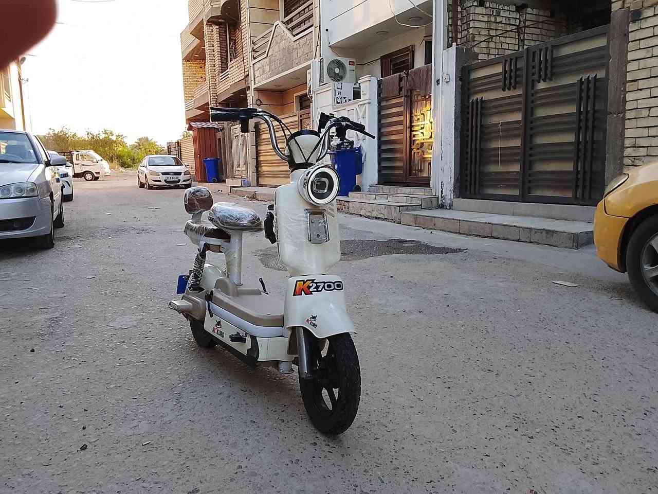 سلام عليكم دراجة شحن موديل 2024 درجة نيضيفة كهربائيات كلهة شغالة مكان بغداد الدورة الرقم ***********

